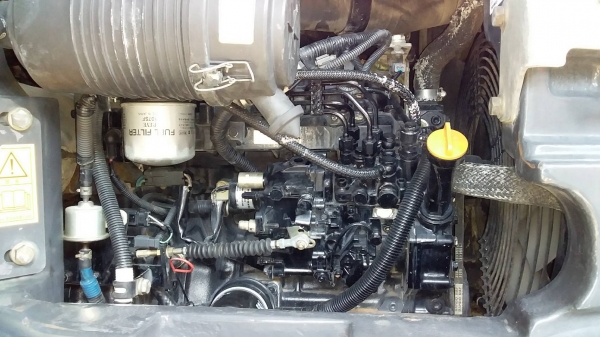 ต้องการขายรถขุดยี่ห้อKomatsu-Pc40mr-2 รถนอกนำเข้าจากญี่ปุ่นๅ1