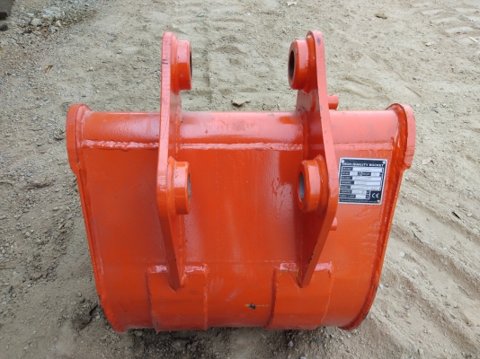 ????ขายบุ้งกี๋มือ1 งานนำเข้า งานอย่างดี???? (หน้ากว้าง 50เซน , รูสลัก 40มิล)     ????ราคา ใบละ 11,000บาท???? ☎️ติดต่อ 096-3268553 (สถิตย์พันธ์) ????ID LINE 0963268553 ร้านรุ่งเจริญแทรกเตอร์ อำเภอพระพุทธบาท จังหวัดสระบุรี