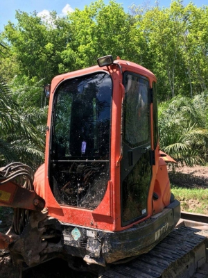 ขายแบคโฮ KUBOTA KX1613 เอกสารเล่มรถทำงาน8100 ชม.ทะเบียนราคา 600,000