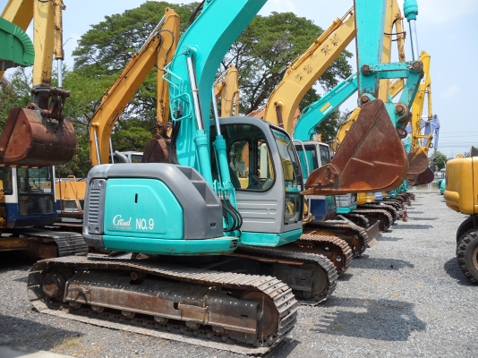 SK135SR-yy01 KOBELCO (รถนอก นำเข้า ขายถูก)@1,570,000 รถนอกสถาพดีพร้อมใช้เพิ่งนำเข้ามายังไม่เคยใช้งานในเมืองไทยเลย เครื่องดีปั้มเเรงพร้อมใช้ บูมอาร์มสวย ช่วงล่างดี เร็วแรงไม่โหลดพร้อมใช้รถเดิมๆขายตามสภาพ เอกสารอินวอยสนใจคลิ๊ก ☎ 081-989-1989 หรั่งครับ