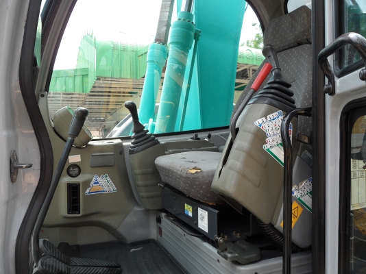 SK135SR-yy01 KOBELCO (รถนอก นำเข้า ขายถูก)@1,570,000 รถนอกสถาพดีพร้อมใช้เพิ่งนำเข้ามายังไม่เคยใช้งานในเมืองไทยเลย เครื่องดีปั้มเเรงพร้อมใช้ บูมอาร์มสวย ช่วงล่างดี เร็วแรงไม่โหลดพร้อมใช้รถเดิมๆขายตามสภาพ เอกสารอินวอยสนใจคลิ๊ก ☎ 081-989-1989 หรั่งครับ