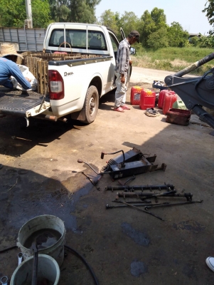 ตัดอะไหล่ขายทุกชิ้น รถแบคโฮ YANMAR YB451 รถเก่านอกนำเข้า อะไหล่ใส่ PC40, 45, 50 ได้