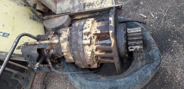 ขายครับ โป๊ะสวิง PC200-6 โคมัสสุ