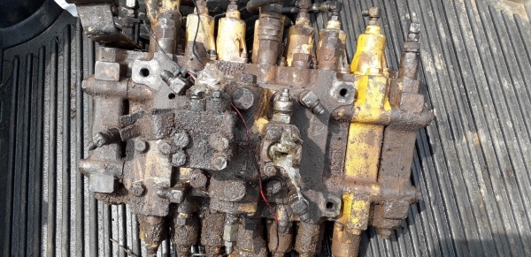 ขายครับ แพรคอนโทน โคมัสสุ PC200-6 ขายครับ แพรคอนโทน โคมัสสุ PC200-6