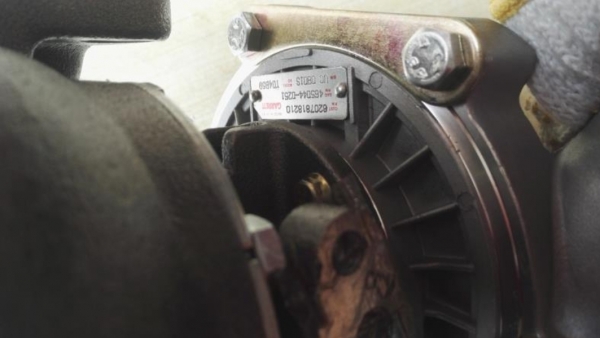 เทอร์โบ Garrett T04B59 Komatsu 6D95 , 6D105, 4D105