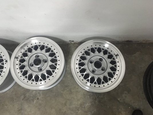 ????????ล้อbbs ขอบ14 กว้าง6.5 et33 ทำสีมาใหม่ ไม่คด ไม่ดุ้ง ไม่มีซ่อม ☎️☎️0850005579