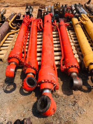 ขายถูก อะไหล่เก่าใหม่ ศูนย์รวมอะไหล่รถเครื่องจักรกลหนักใหม่เก่าทุกรุ่นทุกยี่ห้อพร้อมชุด กล่องไฟฟ้า หน้าจอ ครบวงจร  ต้องการชิ้นส่วนไหนบอกเรา ปลีกส่ง ราคามิตรภาพ  อะไหล่อยู่ ปทุมธานี สามโคก 090-772-3710 090772-3708