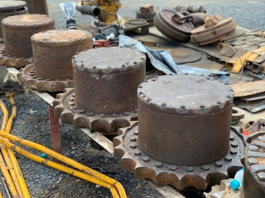 ขายถูก อะไหล่เก่าใหม่ ศูนย์รวมอะไหล่รถเครื่องจักรกลหนักใหม่เก่าทุกรุ่นทุกยี่ห้อพร้อมชุด กล่องไฟฟ้า หน้าจอ ครบวงจร  ต้องการชิ้นส่วนไหนบอกเรา ปลีกส่ง ราคามิตรภาพ  อะไหล่อยู่ ปทุมธานี สามโคก 090-772-3710 090772-3708