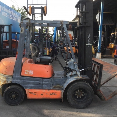 ขายรถตักยางพารา ขายรถตักยางพารา