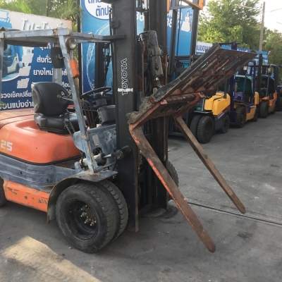 ขายรถตักยางพารา ขายรถตักยางพารา