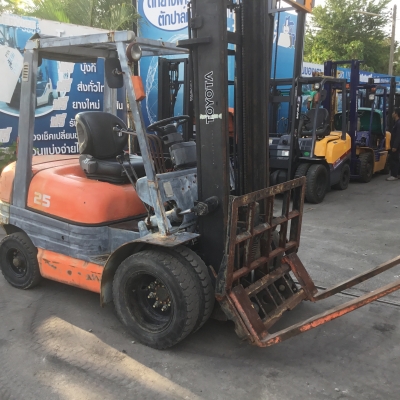 ขายรถตักยางพารา ขายรถตักยางพารา