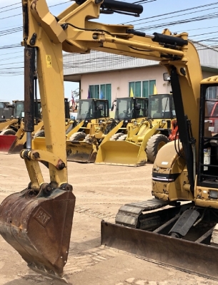 ขายรถขุด CAT 305SR คอนโทรลสั้น ปั๊มนิ้ว นำเข้าเองจากญี่ปุ่น สภาพสวยพร้อมใช้ มีVDOการทำงานครับ