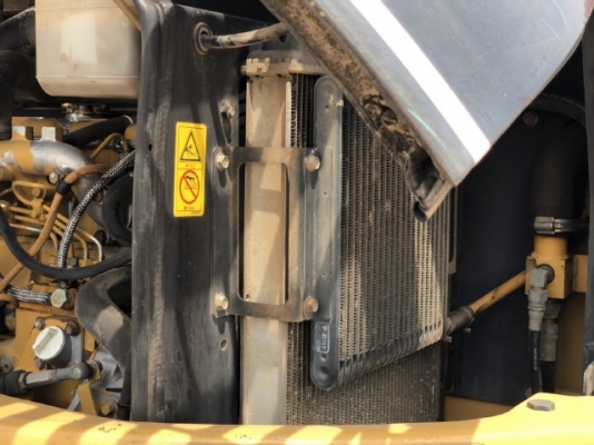 ขายรถขุด CAT 305SR คอนโทรลสั้น ปั๊มนิ้ว นำเข้าเองจากญี่ปุ่น สภาพสวยพร้อมใช้ มีVDOการทำงานครับ