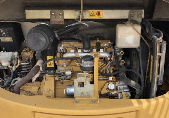 ขายรถขุด CAT 305SR คอนโทรลสั้น ปั๊มนิ้ว นำเข้าเองจากญี่ปุ่น สภาพสวยพร้อมใช้ มีVDOการทำงานครับ