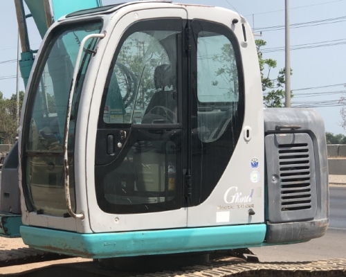ขายรถขุด KOBELCO SK135SR อาร์มพิเศษ นำเข้าเองจากญี่ปุ่น สภาพสวยพร้อมใช้ มีVDOการทำงานครับ