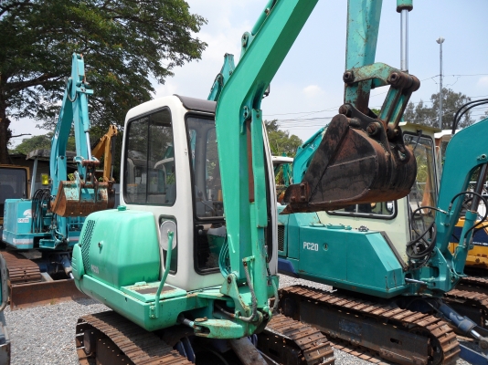 PC20-7E KOMATSU (รถนอก นำเข้า ขายถูก)@445,000 รถนอกสถาพดีพร้อมใช้เพิ่งนำเข้ามายังไม่เคยใช้งานในเมืองไทยเลย เครื่องดีปั้มเเรงพร้อมใช้ บูมอาร์มสวย ช่วงล่างดี เร็วแรงไม่โหลดพร้อมใช้รถเดิมๆขายตามสภาพ เอกสารอินวอยสนใจคลิ๊ก ☎ 081-989-1989 หรั่งครับ