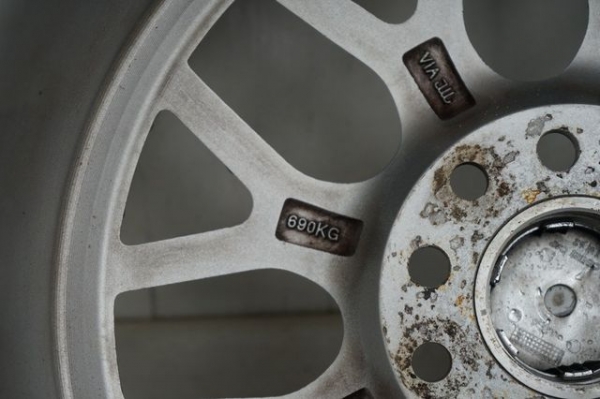 ล้อ 18x8 พร้อมยางปี 17 114,112