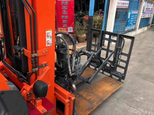 ขายรถโฟล์คลิฟท์สำหรับโหลดเข้าตู้สินค้า พุชพูล ขายรถโฟล์คลิฟท์สำหรับโหลดเข้าตู้สินค้า พุชพูล