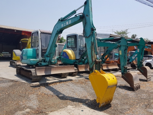 รถขุดKomatsu PC40-7 เก่าญี่ปุ่น  อาร์มยาวพิเศษ