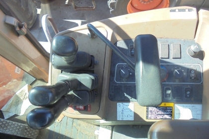 ขายรถตักล้อยาง KOMATSU WA100-1 (สภาพดี) ขายรถตักล้อยาง KOMATSU WA100-1 (สภาพดี)