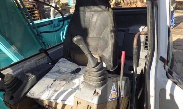 ขายรถขุด KOBELCO SK60 MARK 5 นำเข้าเองจากญี่ปุ่น สภาพสวยพร้อมใช้ ถึงเร็วๆนี้ครับ