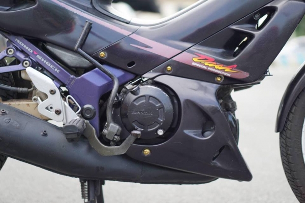 ร้าน วุฒิ นนบุรี ขาย HONDA DASH 125 SP1 รถาสนแห้งๆเดิมๆทะเบียนโอน