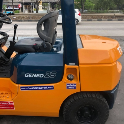 ขายรถโฟล์คลิฟท์ตักยางพารา ขายรถโฟล์คลิฟท์ตักยางพารา