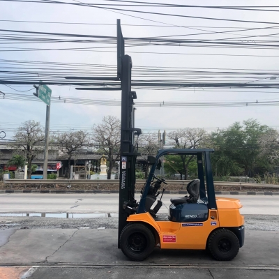 ขายรถโฟล์คลิฟท์ตักยางพารา