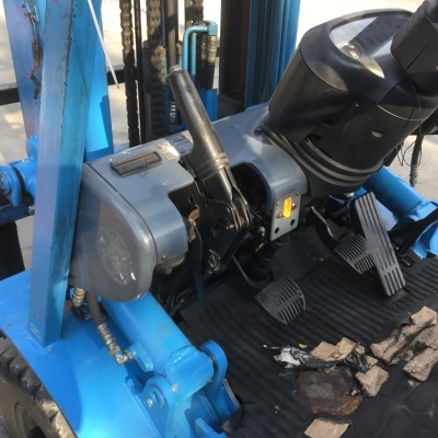 ขายรถโฟล์คลิฟท์ตักยางพารา ขายรถโฟล์คลิฟท์ตักยางพารา