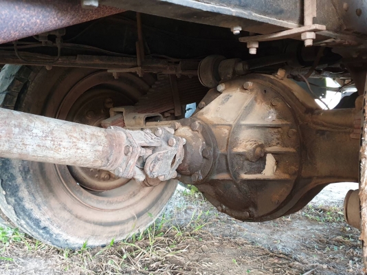 ขายรถบรรทุกหัวยาว 10 ล้ัอเทรลเลอร์ ISUZU145 แรงม้ามีสะพานหลังทะเบียนแจ้งม.79 ราคา 180,000