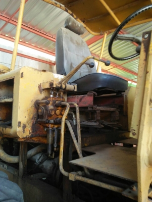 ขายรถตักล้อยาง KOMATSU JH60 ราคา  320,000