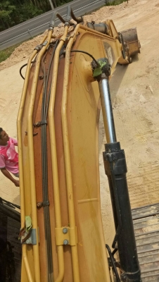 ขายรถแบคโฮ CAT 312 D2 ไมล์ 5700 ชม.ราคา 1500000