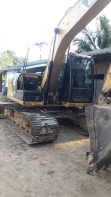 ขายรถแบคโฮ CAT 312 D2 ไมล์ 5700 ชม.ราคา 1500000