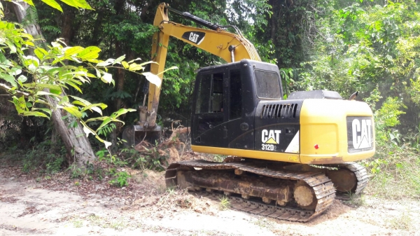 มี VDO ให้ชม.รถแบคโฮ CAT 312 D2 ไมล์ 5700 ชม.ราคา 1500000