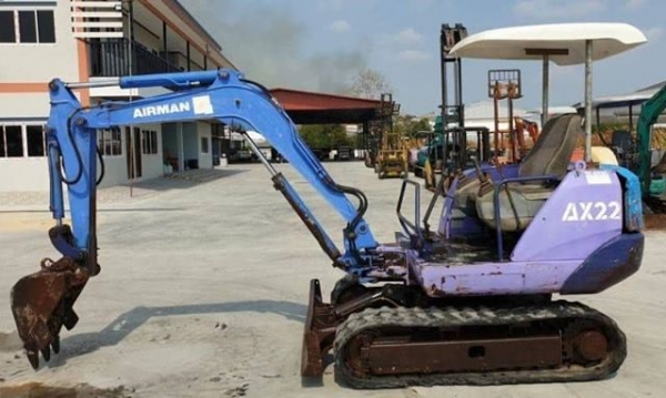 AX22 @175,000บาท (รถนอก นำเข้า ขายถูก) รถแบคโฮ AIRMAN คอลโทลสั้นน้ำมันปั้มนี้ว (เทียบเท่าPC25) รถนอกสถาพดี รถพร้อมใช้ รถเพิ่งนำเข้ามา รถยังไม่เคยใช้งานในไทยเลย เครื่องอีซูซู3สูบ เครื่องดีปั้มเเรง บูมอาร์มสวย ช่างล่างดี รถสวย ไฟฟ้าเต็มเร็วแรง รถไม่โหลดพร้อ