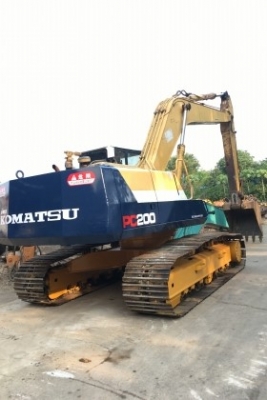 ขาย!! >>> Komatsu Pc200 รุ่น 5 รถพร้อมใช้งาน รุ่นยอดฮิต <<< เบอร์ติดต่อ 098-7155789 086-4631102