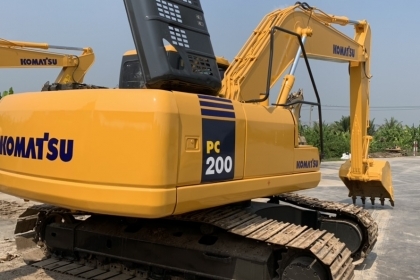 ขาย!! >>> Komatsu Pc200 รุ่น 7 รถพร้อมใช้งาน ปี 2005 <<< เบอร์ติดต่อ 098-7155789 086-4631102
