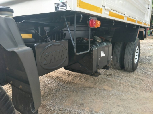ขายรถบรรทุก 6 ล้อดัมพ์ HINO FC9J 175 แรงม้าปี 2558 ไมล์ 60000 กม. ราคา 1050000 จัดไฟแนนซ์ได้ 1000000