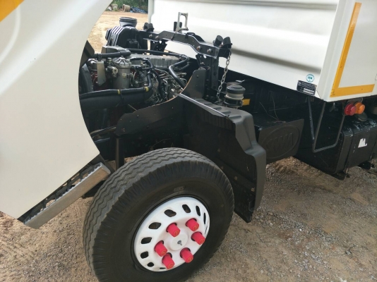 ขายรถบรรทุก 6 ล้อดัมพ์ HINO FC9J 175 แรงม้าปี 2558 ไมล์ 60000 กม. ราคา 1050000 จัดไฟแนนซ์ได้ 1000000