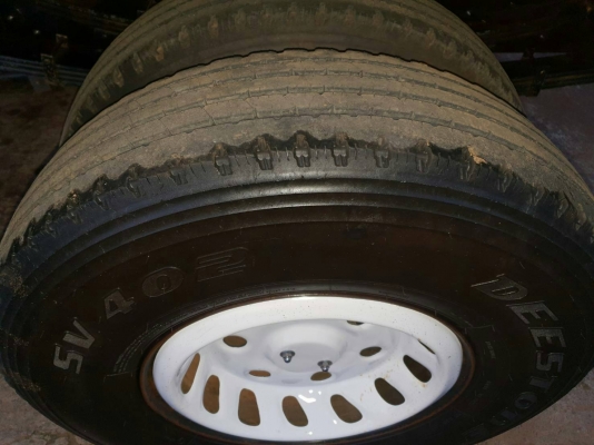 ขายรถบรรทุก 6 ล้อดัมพ์ HINO FC9J 175 แรงม้าปี 2558 ไมล์ 60000 กม. ราคา 1050000 จัดไฟแนนซ์ได้ 1000000
