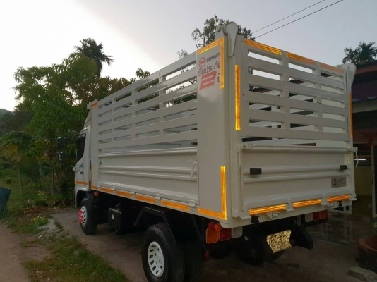 ขายรถบรรทุก 6 ล้อดัมพ์ HINO FC9J 175 แรงม้าปี 2558 ไมล์ 60000 กม. ราคา 1050000 จัดไฟแนนซ์ได้ 1000000