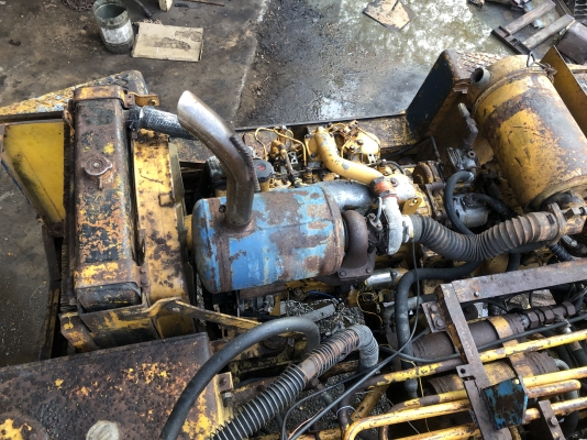 ขายแมคโค ล้อยาง2เพลา KOMATSU PW100-1