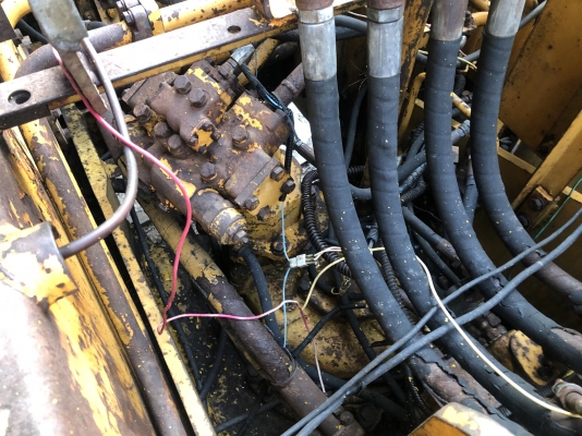 ขายแมคโค ล้อยาง2เพลา KOMATSU PW100-1