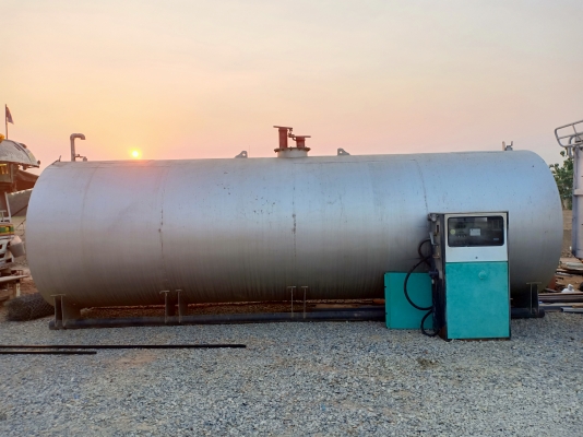 ????ขายแทงค์น้ำมัน 15,000ลิตรพร้อมหัวจ่ายสภาพสวย  สนใจโทรเรยจร้า 082-1698998