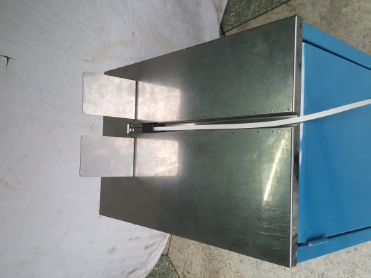 ขายเครื่องรัดกล่องกึ่งอัตโนมัติญี่ปุ่น AKEBONO Made in Japan ขายเครื่องรัดกล่องกึ่งอัตโนมัติญี่ปุ่น AKEBONO Made in Japan