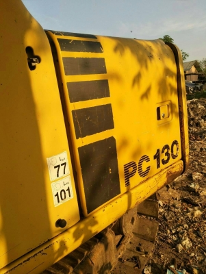 ขายรถแบคโฮ KOMATSU PC130-6 บุ้งกี๋พร้อมหัวกระแทก ราคา 950000