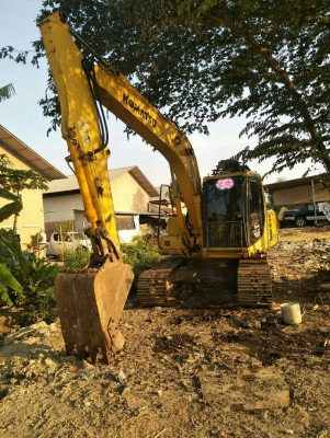 ขายรถแบคโฮ KOMATSU PC130-6 บุ้งกี๋พร้อมหัวกระแทก ราคา 950000