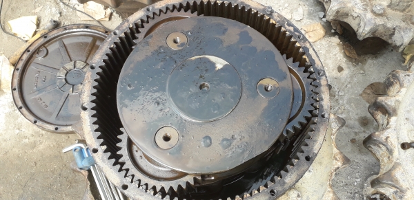 ขายครับอะไหล่ โคมัสสุ PC200-3 มี ปั้มไฮดรอลิก แพรคอนโทน กะบอกอาร์ม ขายครับอะไหล่ โคมัสสุ PC200-3 มี ปั้มไฮดรอลิก แพรคอนโทน กะบอกอาร์ม