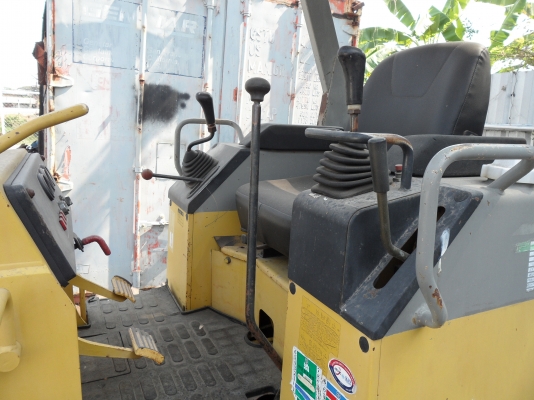 D20P-7 รถดัน KOMATSU  (รถนอก นำเข้า ขายถูก) @595,000บาท เป็นรถนอกเพื่งนำเข้ามายังไม่เคยใช้งานในไทย  ปั้มแรงสถาพดีพร้อมใช้งาน รถขายตามสภาพ เอกสารอินวอยสนใจคลิ๊ก ☎ 081-989-1989 หรั่งครับ