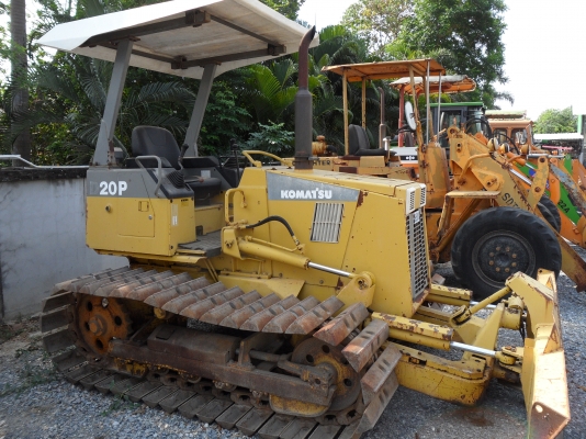 D20P-7 รถดัน KOMATSU  (รถนอก นำเข้า ขายถูก) @595,000บาท เป็นรถนอกเพื่งนำเข้ามายังไม่เคยใช้งานในไทย  ปั้มแรงสถาพดีพร้อมใช้งาน รถขายตามสภาพ เอกสารอินวอยสนใจคลิ๊ก ☎ 081-989-1989 หรั่งครับ